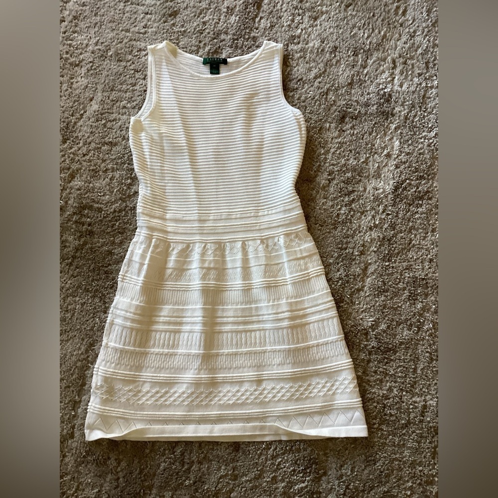 Lauren Ralph Lauren sweater lined tank dress-SZ PM-
Pit to pit 15”
Length 36”